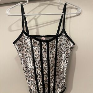 Victoria’s Secret Velvet Leopard Print Bustier brand new